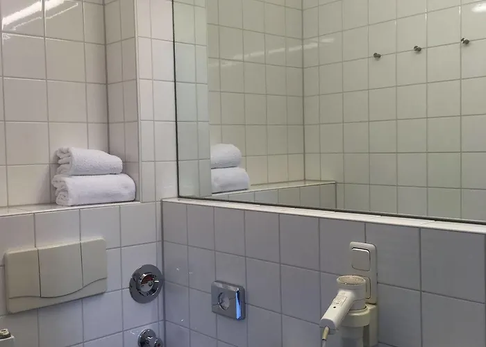 Midi Parkhotel Mitte 3*