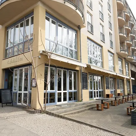 Gasthuis Midi Parkhotel Mitte 3*