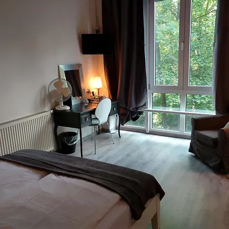 Maison d'hôtes Midi Parkhotel Mitte