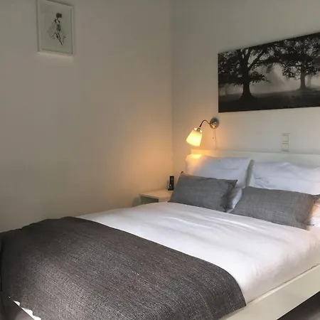 Midi Parkhotel Mitte Maison d'hôtes 3*