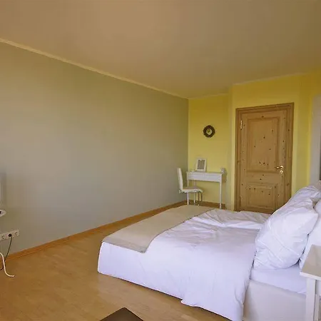 Midi Parkhotel Mitte Maison d'hôtes 3*