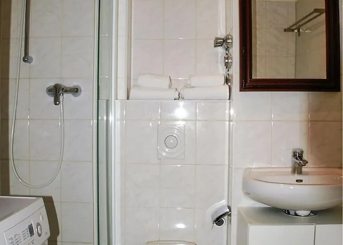 Midi Parkhotel Mitte Πανσιόν 3*