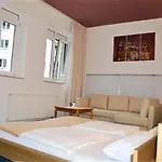 Midi Parkhotel Mitte Affittacamere 3*