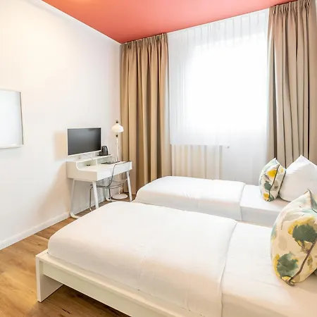 Midi Parkhotel Mitte בית הארחה 3*