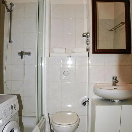 Midi Parkhotel Mitte Pensión 3*