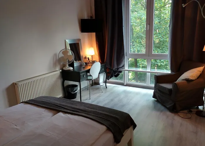 Pensionat Midi Parkhotel Mitte